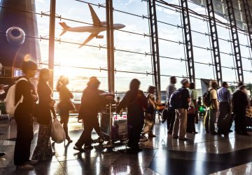 Schneller durch die Sicherheitkontrollen am Flughafen