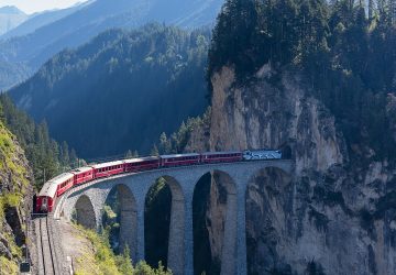 Zug: Spektakuläre Strecken