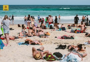 Strand: nervige Leute
