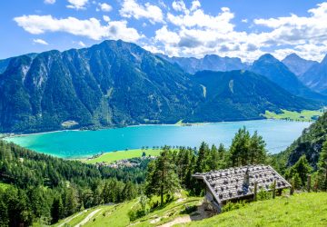 kühle Badeseen in Österreich