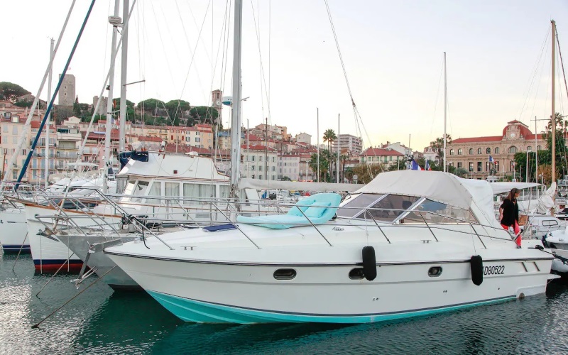 Yacht in Cannes
